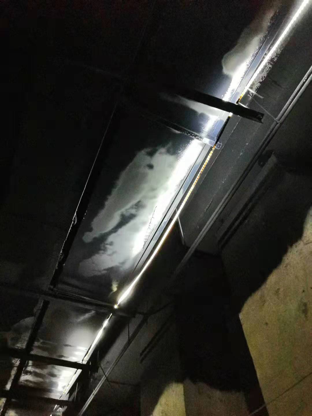 沈陽地鐵十號線使用玄青無機涂料